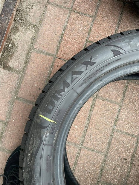 Haszn�lt t�li gumi