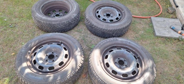 Haszn�lt t�li gumi lemezfelnivel