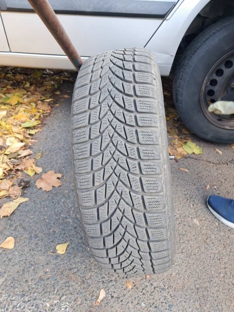 Hasznlt tli gumik felnivel 