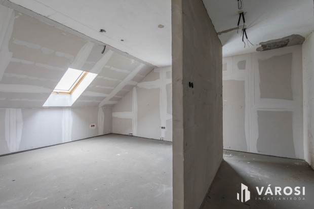 Hatalmas csal�di h�z teljesen fel�j�tva �s �jragondolva!