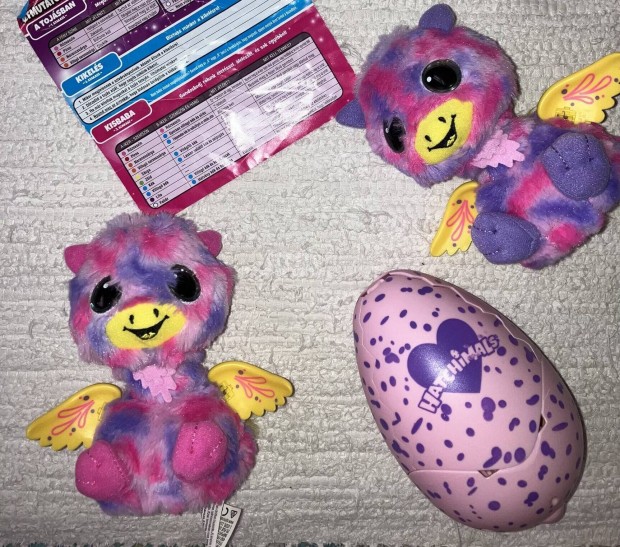 Hatchimals jtk-csomag: tojs szkkal & interaktv zsirf plssk