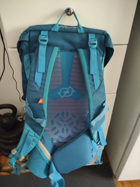 Hátizsák 30l, kék, újszerű