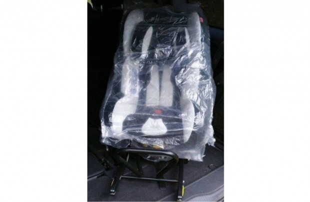Hátrafelé beszerelhető isofix Recaro Germany gyerekülés Új Ár 120.000-