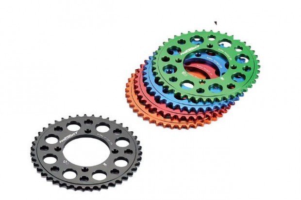 Hátsó lánckerék alumínium CNC 420 - 37 fog - 4 csavar YCF Pit Bike nar
