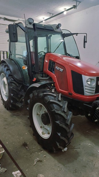Hattat A90 traktor