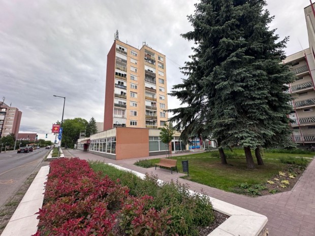 Hatvan, Horváth Mihály út, 53 m2-es, 2. emeleti, társasházi lakás