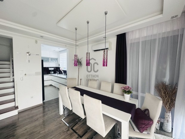 Hatvan utcai kertben nappali + 5 szob�s sorh�z