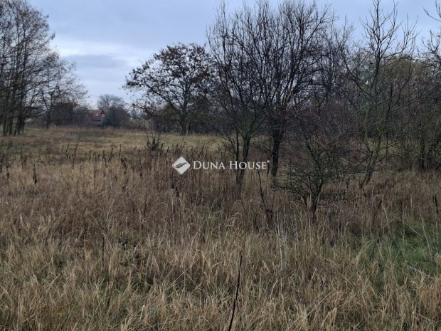 Hatvani 5658 nm-es telek elad�