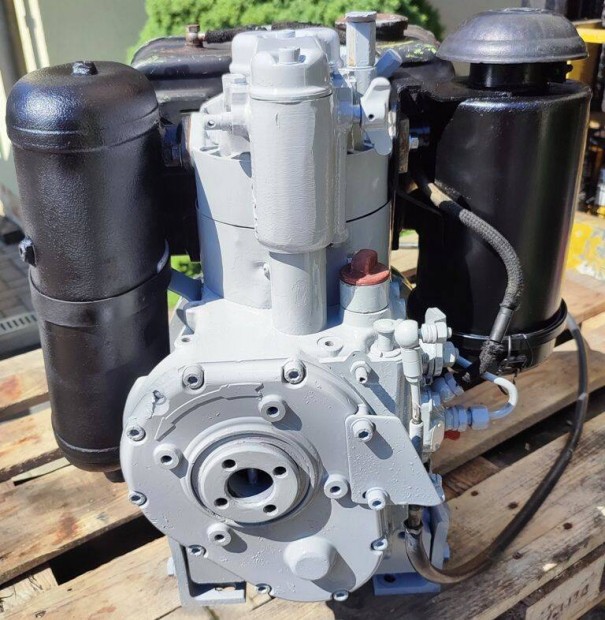 Hatz E75 Stabil Diesel Motor kevés üzemórával indítható!