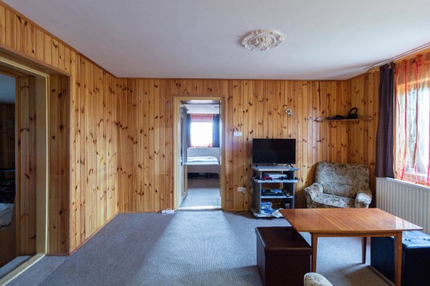 H�z elad� az Alf�ld sz�ps�geivel Kiskunf�legyh�z�n