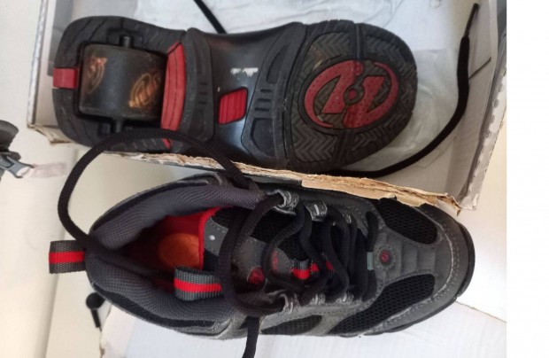 Heelys guruls cip, gyerek grcip, kerekes cip 32-es