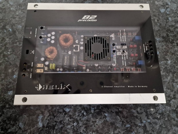 Helix B2 Precision autó erősítő