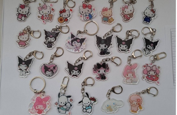 Hello Kitty Kuromi My Melody Pochacco Cinnamoroll akril kulcstart 24