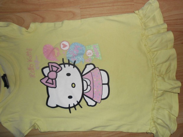 Hello Kitty ruha 12-18 hnapos kislnyra Hossza:45cm. mellbsg:28cm