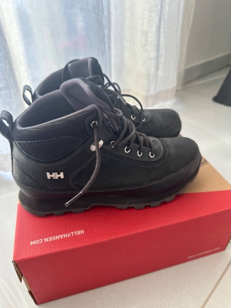 Helly Hansen 40-es fi bakancs