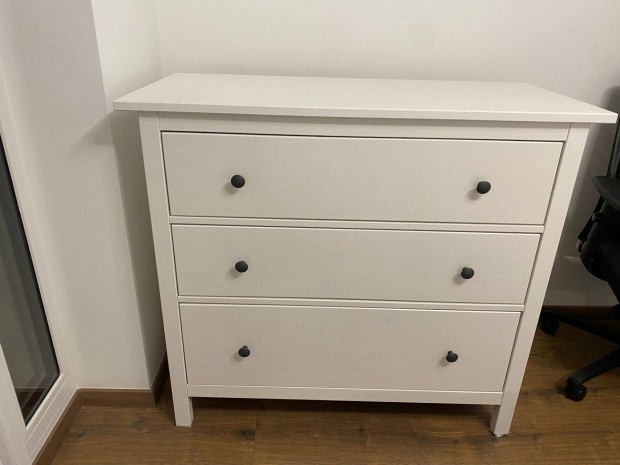 Hemnes IKEA 3-fikos szekrny, fehrre pcolt, 108x96 cm