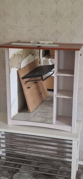 Hemnes Ikea fa gyrilag festett kpen lthat jszer llapotban sz.m