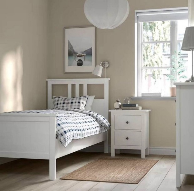 Hemnes gykeret gyrccsal matraccal + jjeli szekrny