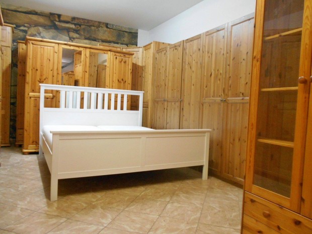 Hemnes fenyő franciaágy 160x200