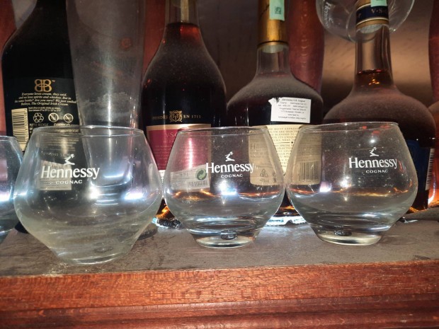 Hennesy cognac pohr