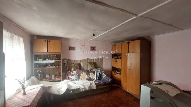 Hercegsz�nt�i 45 nm-es h�z elad�