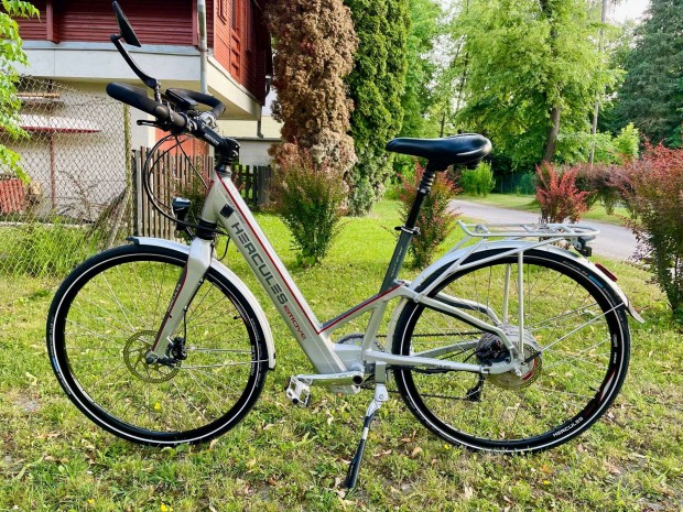 Hercules 28" mélyvázas utcai elektromos kerékpár e-bike pedelec