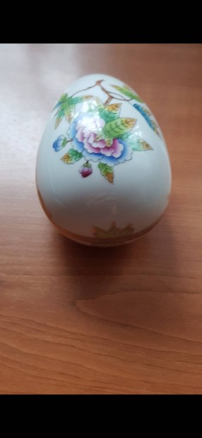 Herendi lepkes Viktória tojás porcelán