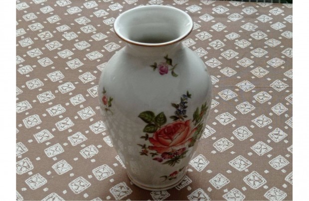 Herendi virágmintás porcelán váza * Jelzett * Hibátlan * 14,4 cm magas