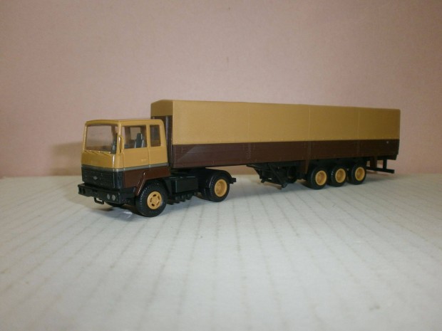 Herpa - Ford - slepper kamion - 1:87 - ( H-12)