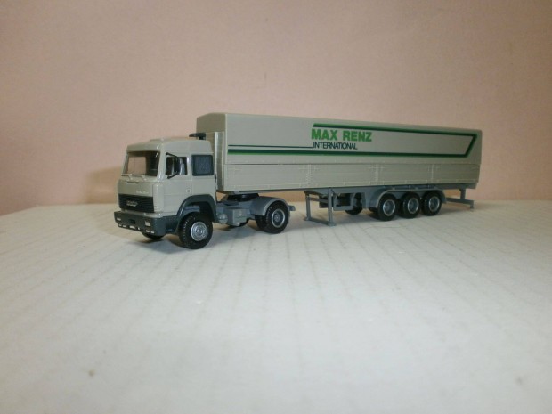 Herpa - Iveco - slepper kamion - 1:87 - ( H-4)