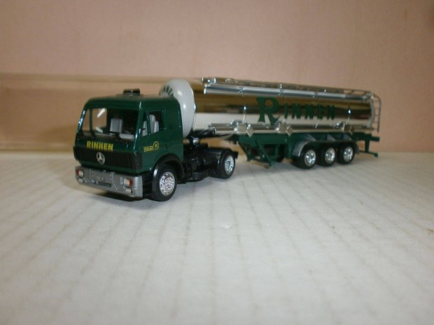 Herpa - Mercedes - "Silo" tartly kamion - 1:87 - ( H-22)