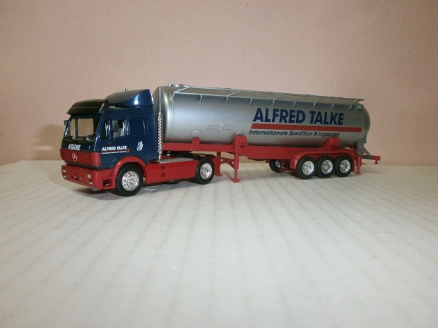Herpa - Mercedes - "Silo" tartly kamion - 1:87 - ( H-58)
