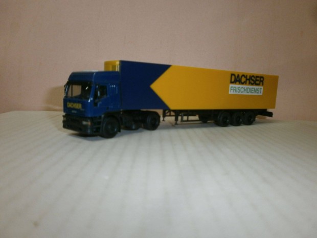 Herpa - "Iveco" - slepper ht kamion - 1:87 - (H-19)