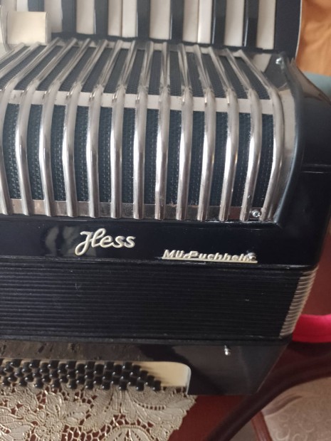 Hess mpuchheim 80.bass. harmonika 