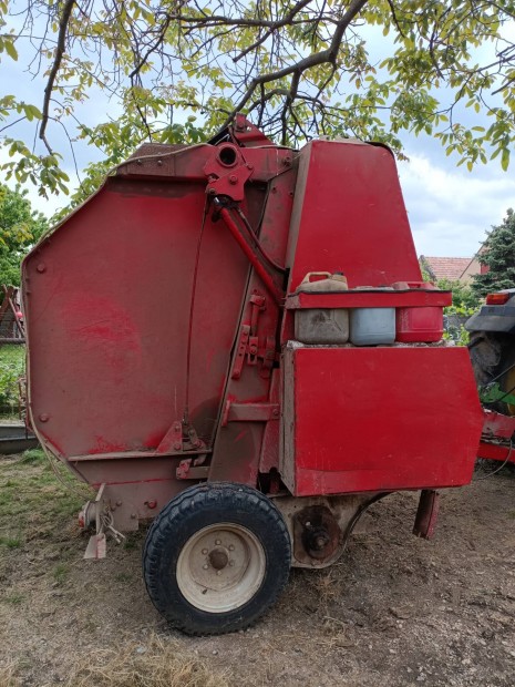 Hesston 5580 körbalazó