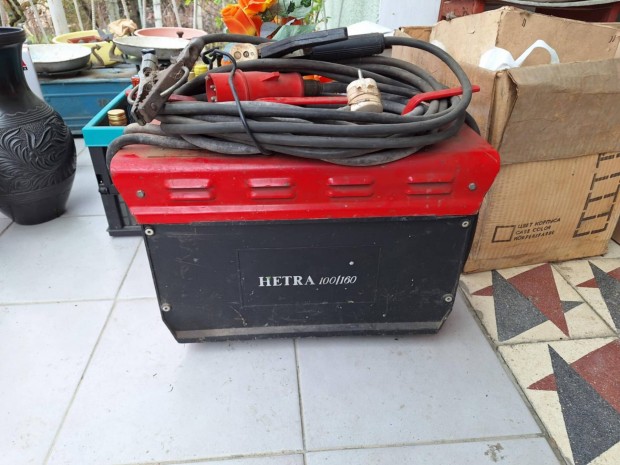 Hetra hegeszt