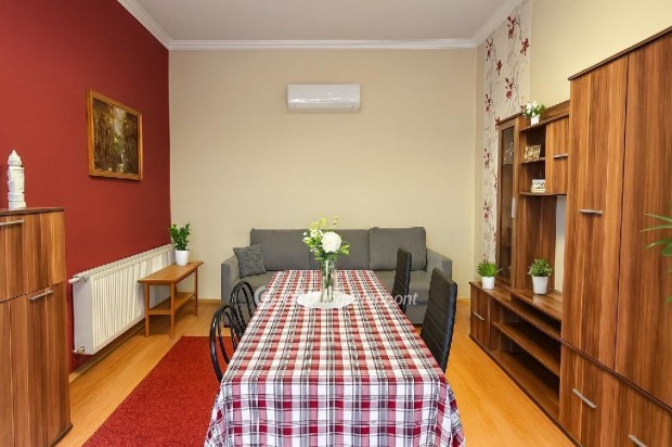 Hevesi elad� 160 nm-es h�z