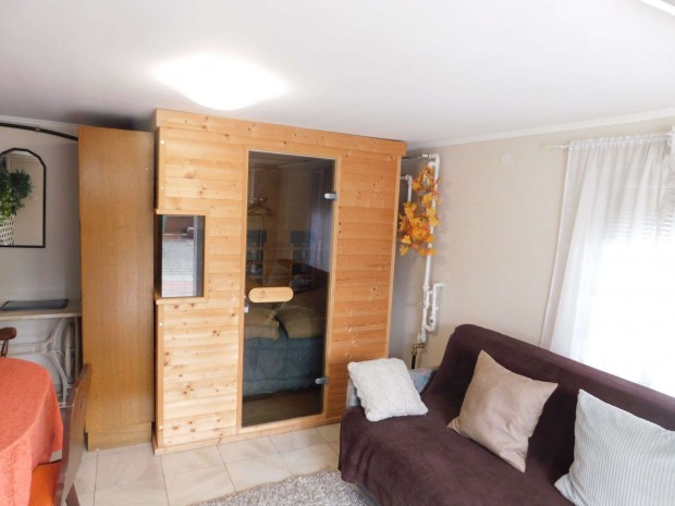 H�v�zen eg�sz �vben m�k�d� apartmanh�z elad�