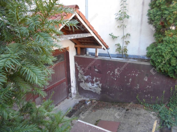 H�v�zen t� k�zeli csal�di h�z elad�!