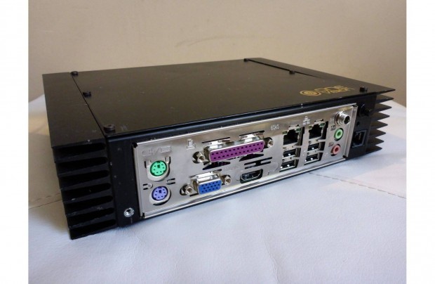Hfx VESA Carpc 12V Intel Atom 330 passzív hűtés hangtalan működés