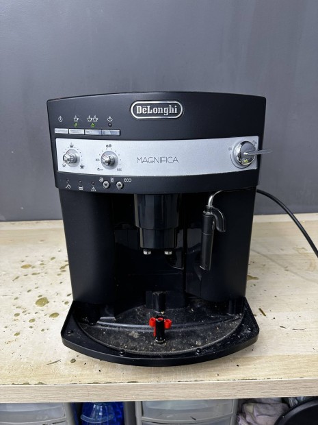 Hinyos Delonghi Magnifica