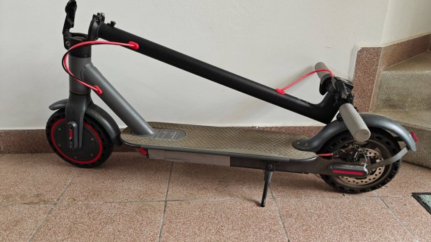 Hibs Aovopro Es80 elektromos roller