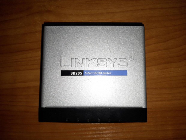 Hibs Cisco Linksys SD205 5 port-os 10/100 switch kapcsol