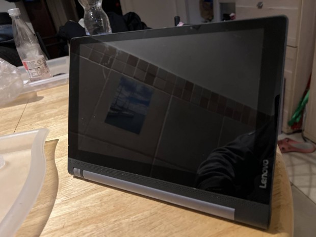 Hibs Lenovo Yoga Tab3 elado