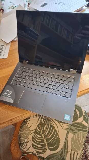 Hibs! Lenovo Yoga 520-14IKB