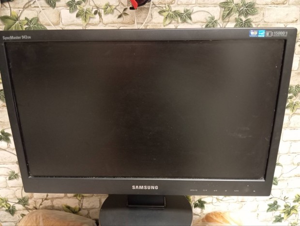 Hibs alkatrsznek 19" monitor Samsung 943SN LS19Myykbb/ECD 