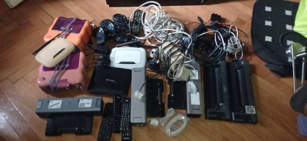 Hibs teszteletlen konzolok routerek tpok stb csere sega nintendo
