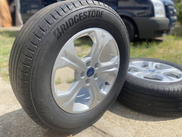 Hibtlan Ford Kuga 2020-as 17"-os gyri alufelni szett elad 