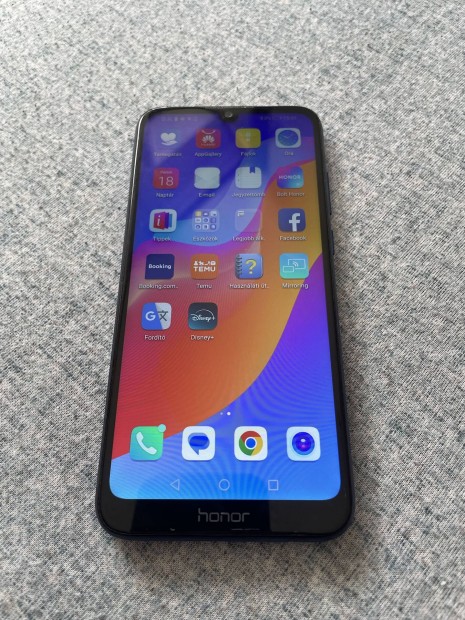 Hibátlan Honor 8a telefon