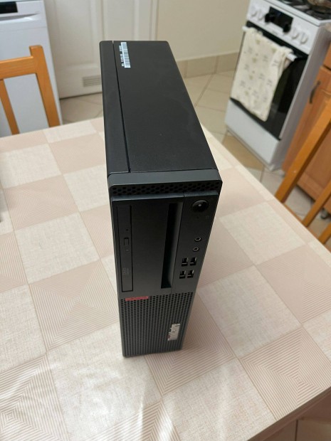 Hibtlan Lenovo M910s pc i5/8GB/SSD